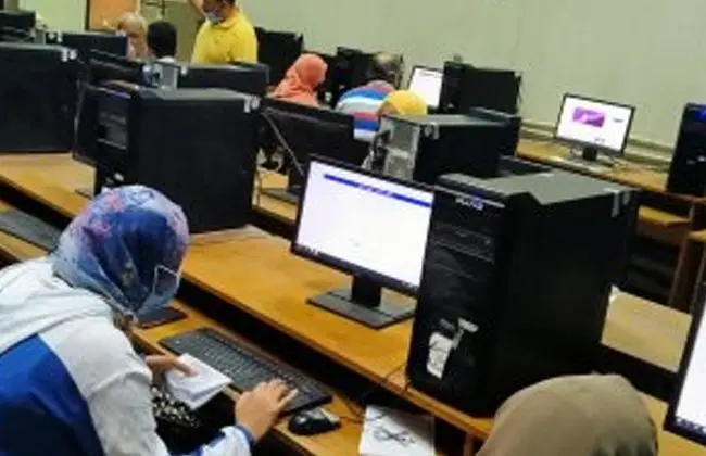دراسة الحاسبات والمعلومات في مصر للطلاب الوافدين