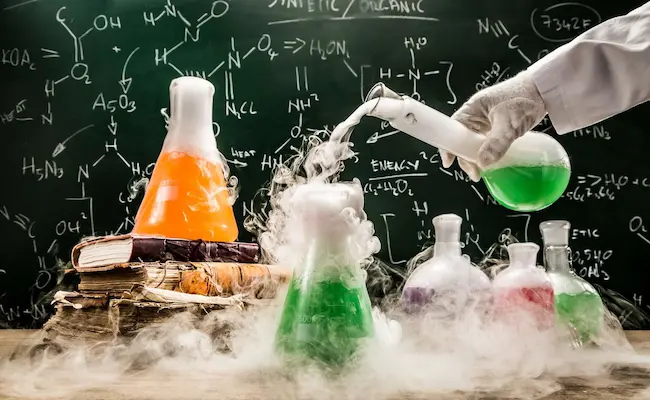 دراسة ماجستير الكيمياء في مصر للطلاب الوافدين
