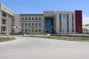 الدراسة في جامعة العلمين الدولية الأهلية للطلاب الوافدين